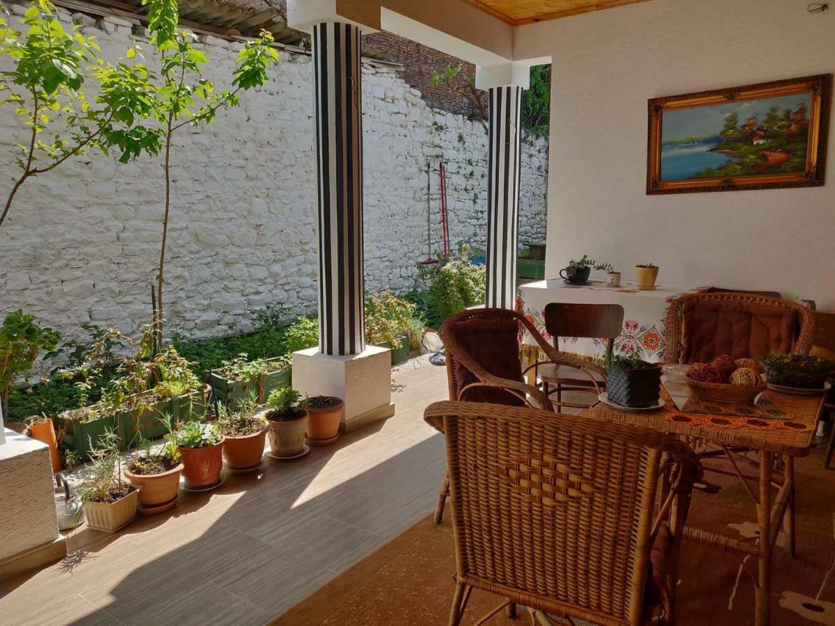 Private Apartment Elbasan Historic Center Luaran gambar